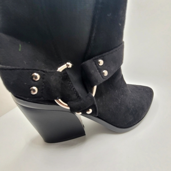 Size 7 Women's Side Gore Metal Harness Bootie - Picture 8 of 9